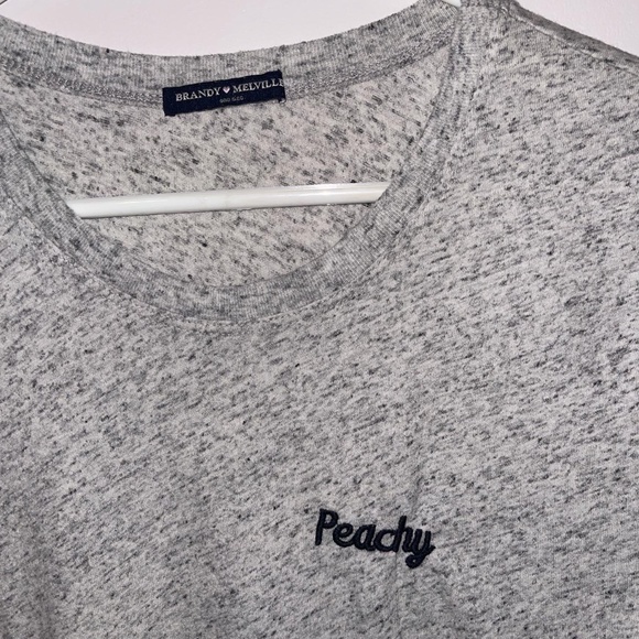 Brandy Melville Women's Grey and Black T-shirt - Picture 2 of 3